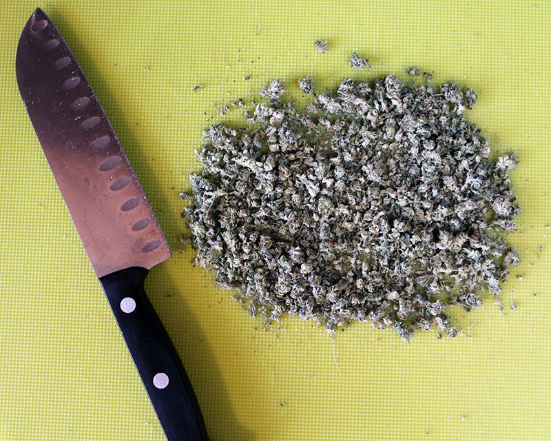 Chop cannabis
